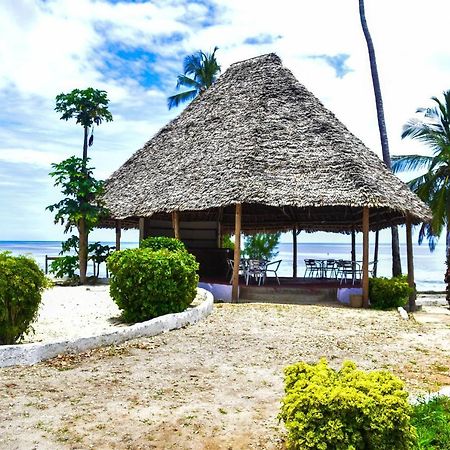 אורואה Coconut Tree Village Beach Resort מראה חיצוני תמונה