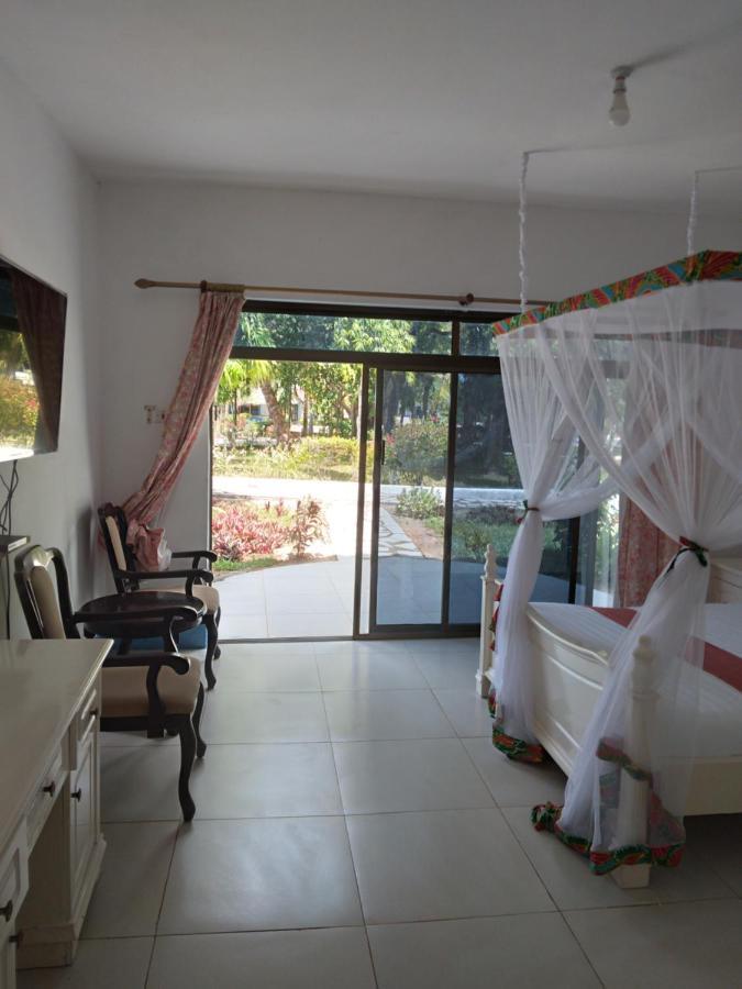 אורואה Coconut Tree Village Beach Resort מראה חיצוני תמונה