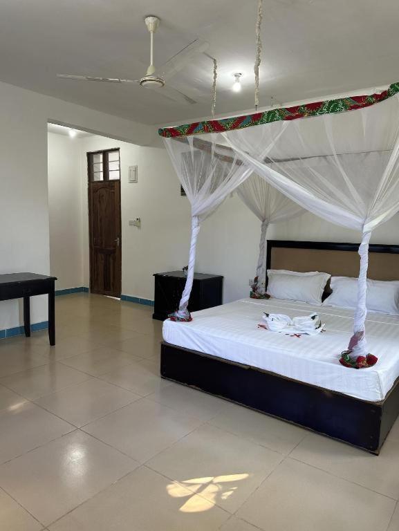 אורואה Coconut Tree Village Beach Resort מראה חיצוני תמונה